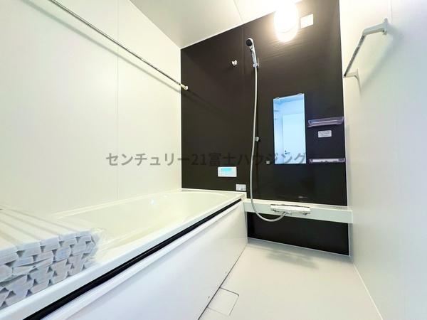 �_�ސ쌧������s���c1���ڂ̐V�z��ˌ��Ă̗���