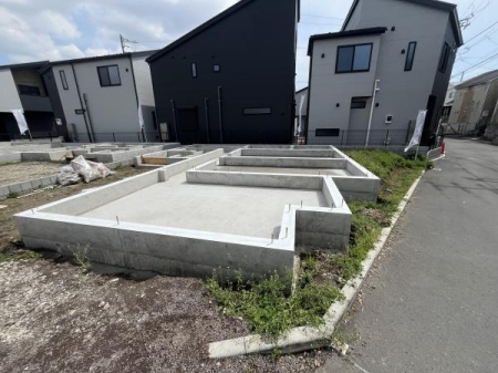 �_�ސ쌧������s����1���ڂ̐V�z��ˌ��Ă̌��n�O�ώʐ^