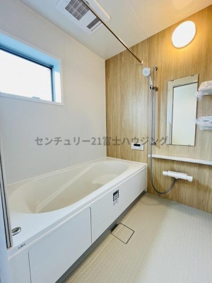 �_�ސ쌧������s���a�c1���ڂ̐V�z��ˌ��Ă̗���