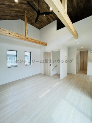 �_�ސ쌧������s���a�c1���ڂ̐V�z��ˌ��Ẵ��r���O