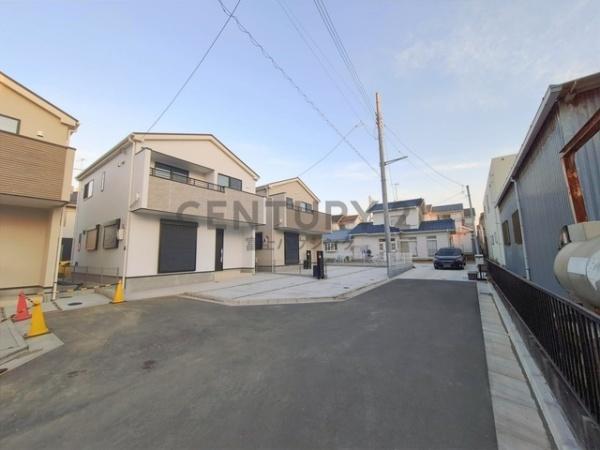 �_�ސ쌧����s�ғ�������1���ڂ̐V�z��ˌ��Ă̑O�ʓ��H�܂ތ��n�ʐ^