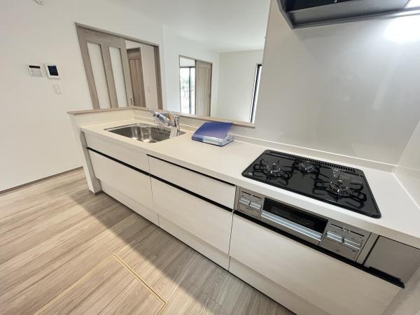 �_�ސ쌧������s���Z���̐V�z��ˌ��ẴL�b�`��