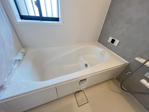 �_�ސ쌧������s���Z���̐V�z��ˌ��Ă̗���