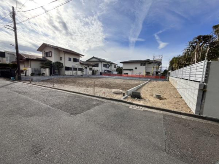 �_�ސ쌧����s�А��R5���ڂ̓y�n�̑O�ʓ��H�܂ތ��n�ʐ^