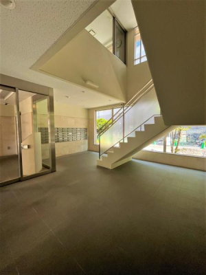 �_�ސ쌧������s�V�h���̒��Ã}���V�����̃G���g�����X