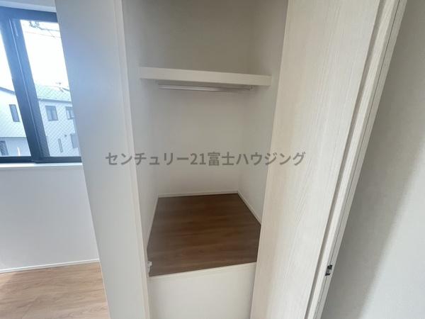 �_�ސ쌧������s����1���ڂ̐V�z��ˌ��Ă̎��[