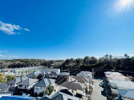 �_�ސ쌧����s���̒��Ã}���V�����̏Z�˂���̒��]�ʐ^