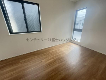 �_�ސ쌧������s����1���ڂ̐V�z��ˌ��Ă̗m��