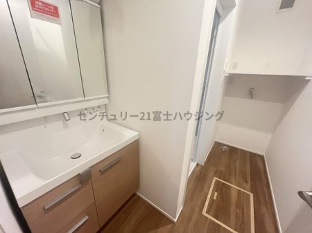 �_�ސ쌧������s����1���ڂ̐V�z��ˌ��Ă̐��ʑ�E���ʏ�