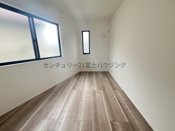 �_�ސ쌧������s����1���ڂ̐V�z��ˌ��Ă̗m��