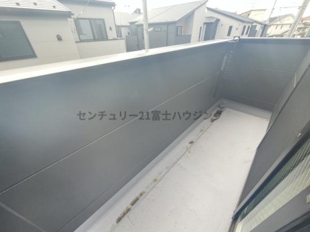 �_�ސ쌧������s����1���ڂ̐V�z��ˌ��Ẵo���R�j�[