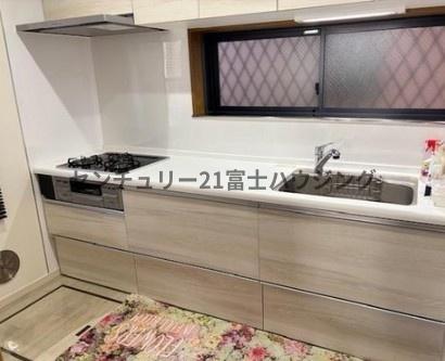 �_�ސ쌧������s����4���ڂ̒��È�ˌ��ẴL�b�`��