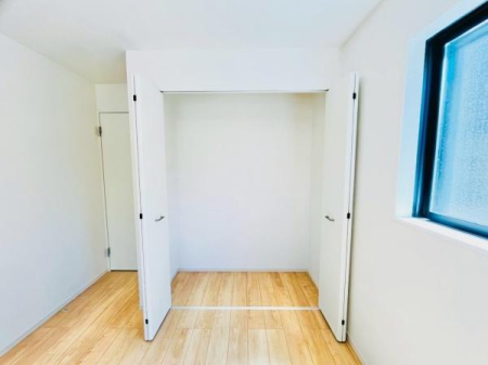 �_�ސ쌧����s�H��5���ڂ̐V�z��ˌ��Ă̎��[