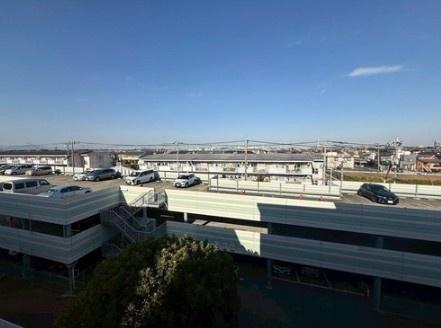 �_�ސ쌧����s���̒��Ã}���V�����̏Z�˂���̒��]�ʐ^