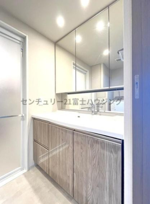 �_�ސ쌧���؎s����1���ڂ̒��Ã}���V�����̐��ʑ�E���ʏ�