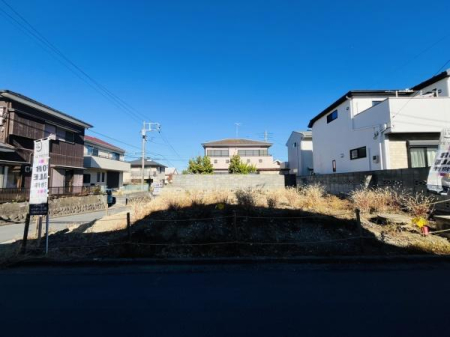 �_�ސ쌧���q�s���z�̓y�n�̑O�ʓ��H�܂ތ��n�ʐ^