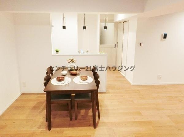 �_�ސ쌧���q�s�R��K�l4���ڂ̒��Ã}���V�����̃��r���O