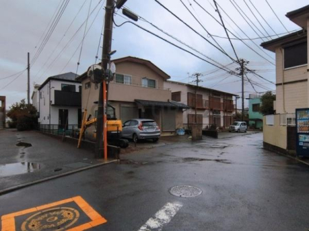 �_�ސ쌧������s�l�V���̐V�z��ˌ��Ă̑O�ʓ��H�܂ތ��n�ʐ^