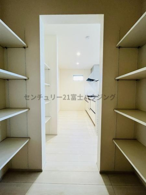 �_�ސ쌧������s�H��1���ڂ̐V�z��ˌ��ẴL�b�`��
