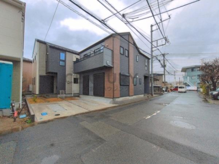 �_�ސ쌧������s���h�̐V�z��ˌ��Ă̑O�ʓ��H�܂ތ��n�ʐ^