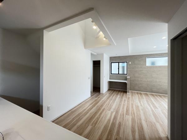 �_�ސ쌧������s���C�ݓ�4���ڂ̐V�z��ˌ��Ẵ��r���O