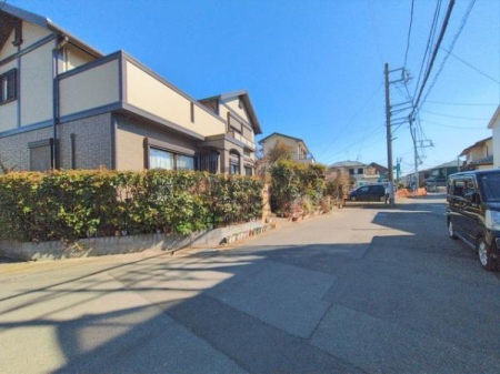 �_�ސ쌧������s���h�̐V�z��ˌ��Ă̑O�ʓ��H�܂ތ��n�ʐ^