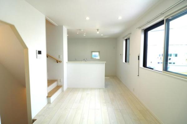 �_�ސ쌧������s���C��3���ڂ̒��È�ˌ��Ẵ��r���O