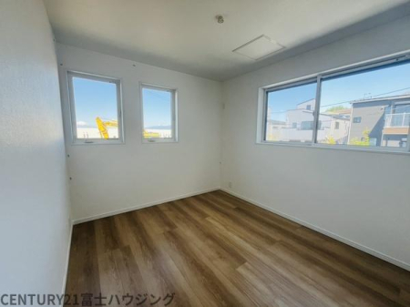 �_�ސ쌧����s�А��R1���ڂ̐V�z��ˌ��Ă̗m��