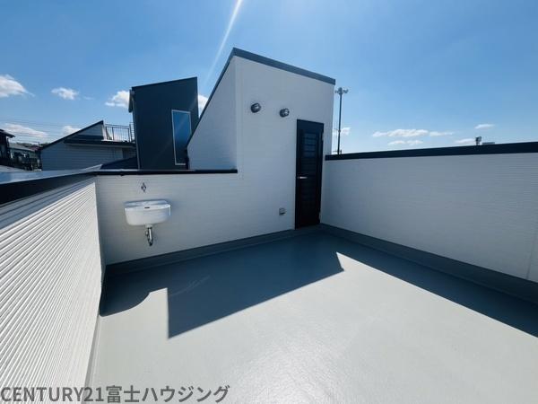 �_�ސ쌧����s�А��R1���ڂ̐V�z��ˌ��Ẵo���R�j�[