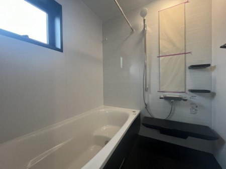 �_�ސ쌧������s������̐V�z��ˌ��Ă̗���