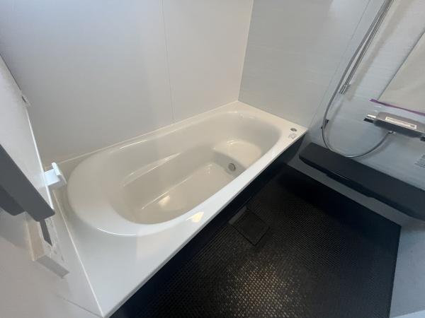 �_�ސ쌧������s������̐V�z��ˌ��Ă̗���