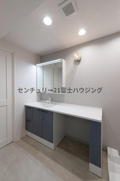 �_�ސ쌧������s�΂��l�̒��Ã}���V�����̐��ʑ�E���ʏ�