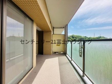 �_�ސ쌧����s�얼�̒��Ã}���V�����̃o���R�j�[