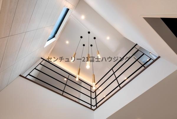 �_�ސ쌧���q�s���z5���ڂ̐V�z��ˌ��Ă̌���