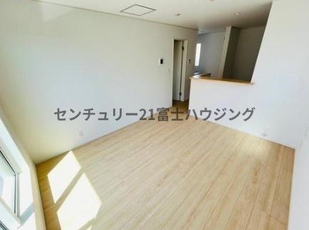 �_�ސ쌧����s�P�s��1���ڂ̐V�z��ˌ��Ẵ��r���O