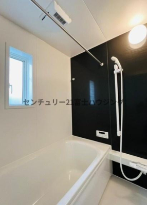 �_�ސ쌧����s�P�s��1���ڂ̐V�z��ˌ��Ă̗���