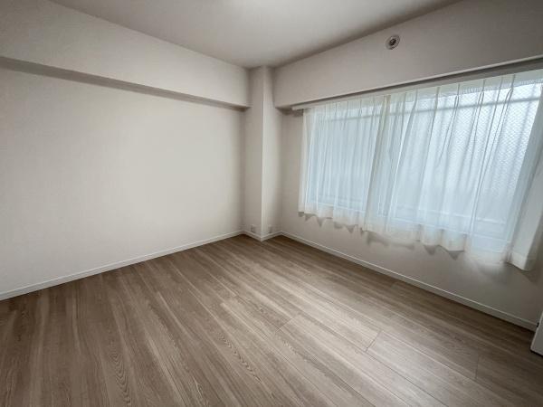 �_�ސ쌧������s�H���C�݂̒��Ã}���V�����̐Q��