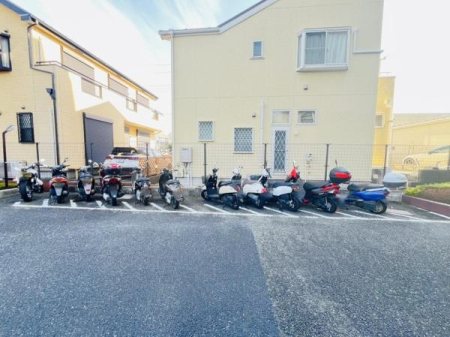 �_�ސ쌧������s�l�V�� 438-2�̒��Ã}���V�����̂��̑����p��