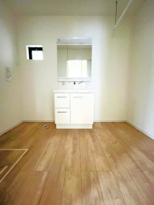 �_�ސ쌧���ˎs���^�y4���ڂ̒��È�ˌ��Ă̐��ʑ�E���ʏ�