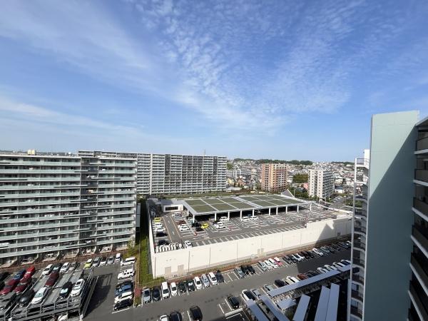 �_�ސ쌧�C�V���s��2���ڂ̒��Ã}���V�����̏Z�˂���̒��]�ʐ^