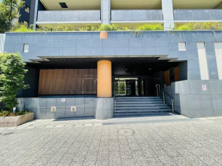 �_�ސ쌧���q�s�␣�̒��Ã}���V�����̃G���g�����X