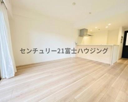 �_�ސ쌧���q�s�␣�̒��Ã}���V�����̃��r���O