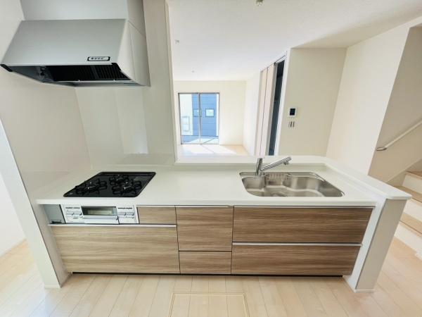 �_�ސ쌧������s����2���ڂ̐V�z��ˌ��ẴL�b�`��