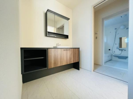 �_�ސ쌧������s����2���ڂ̐V�z��ˌ��Ă̐��ʑ�E���ʏ�