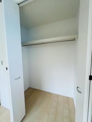 �_�ސ쌧������s����2���ڂ̐V�z��ˌ��Ă̎��[