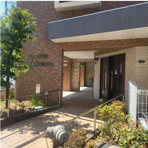 �_�ސ쌧����s����̒��Ã}���V�����̃G���g�����X