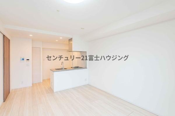 �_�ސ쌧����s�А��C��2���� 14-3�̒��Ã}���V�����̃��r���O