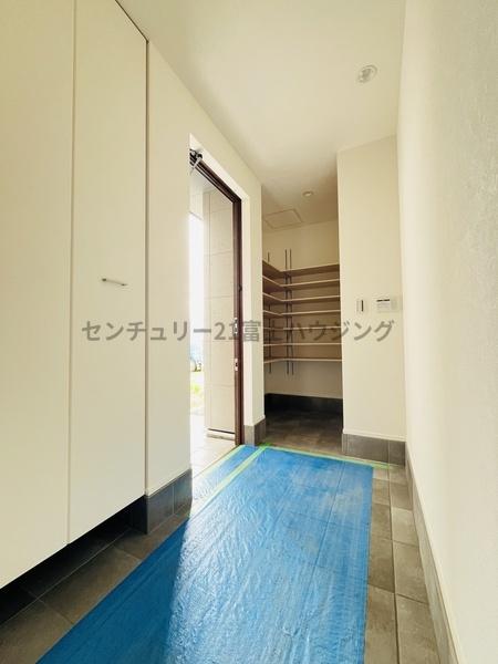 �_�ސ쌧������s����1���ڂ̐V�z��ˌ��Ă̌���