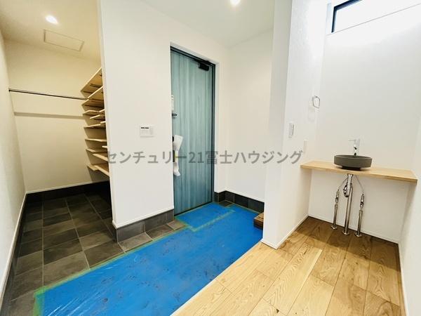 �_�ސ쌧������s����1���ڂ̐V�z��ˌ��Ă̌���