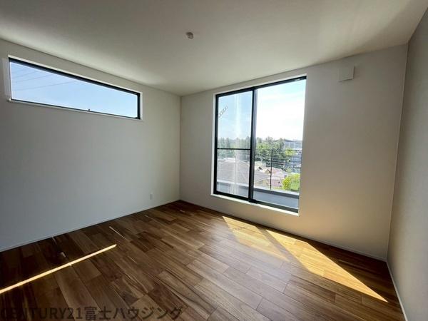 �_�ސ쌧����s�А��R1���ڂ̐V�z��ˌ��Ă̗m��